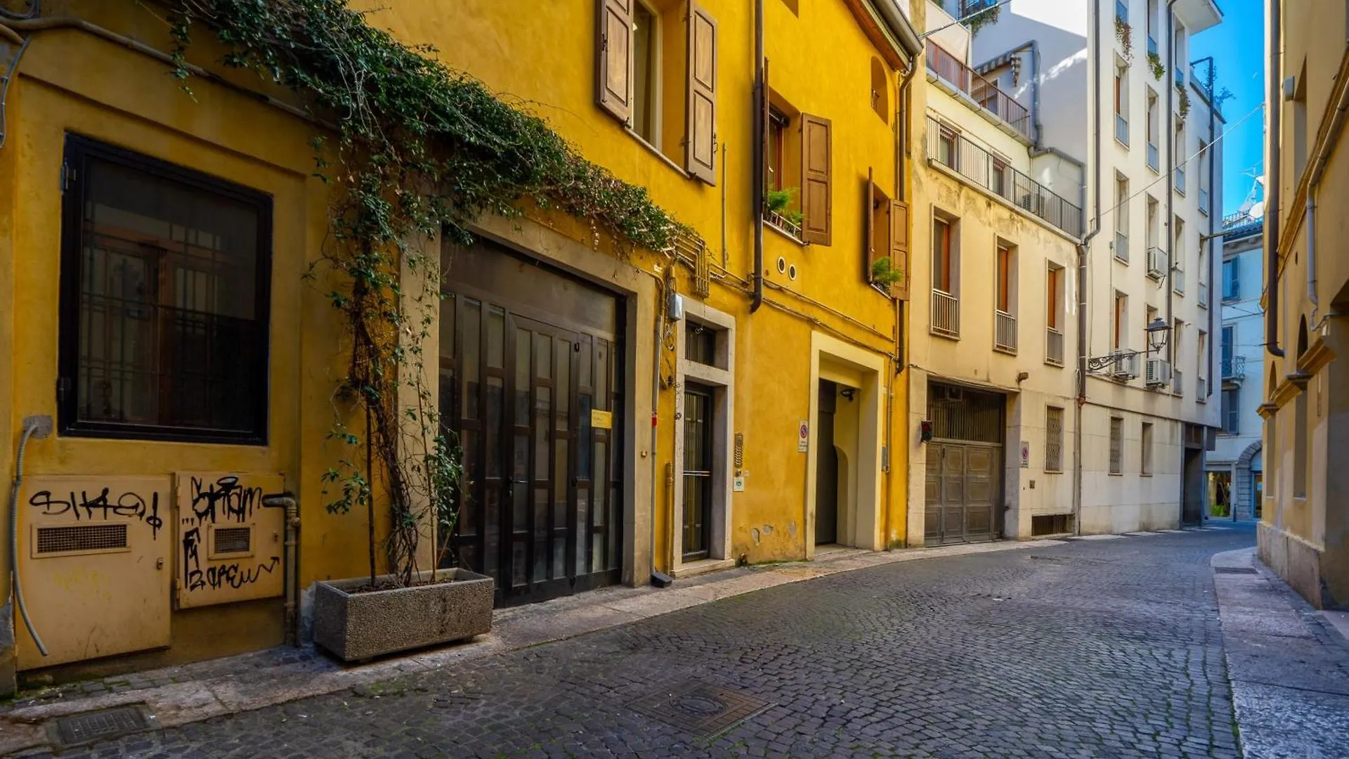 Casa Nicola Dietro L'Arena Verona Italy